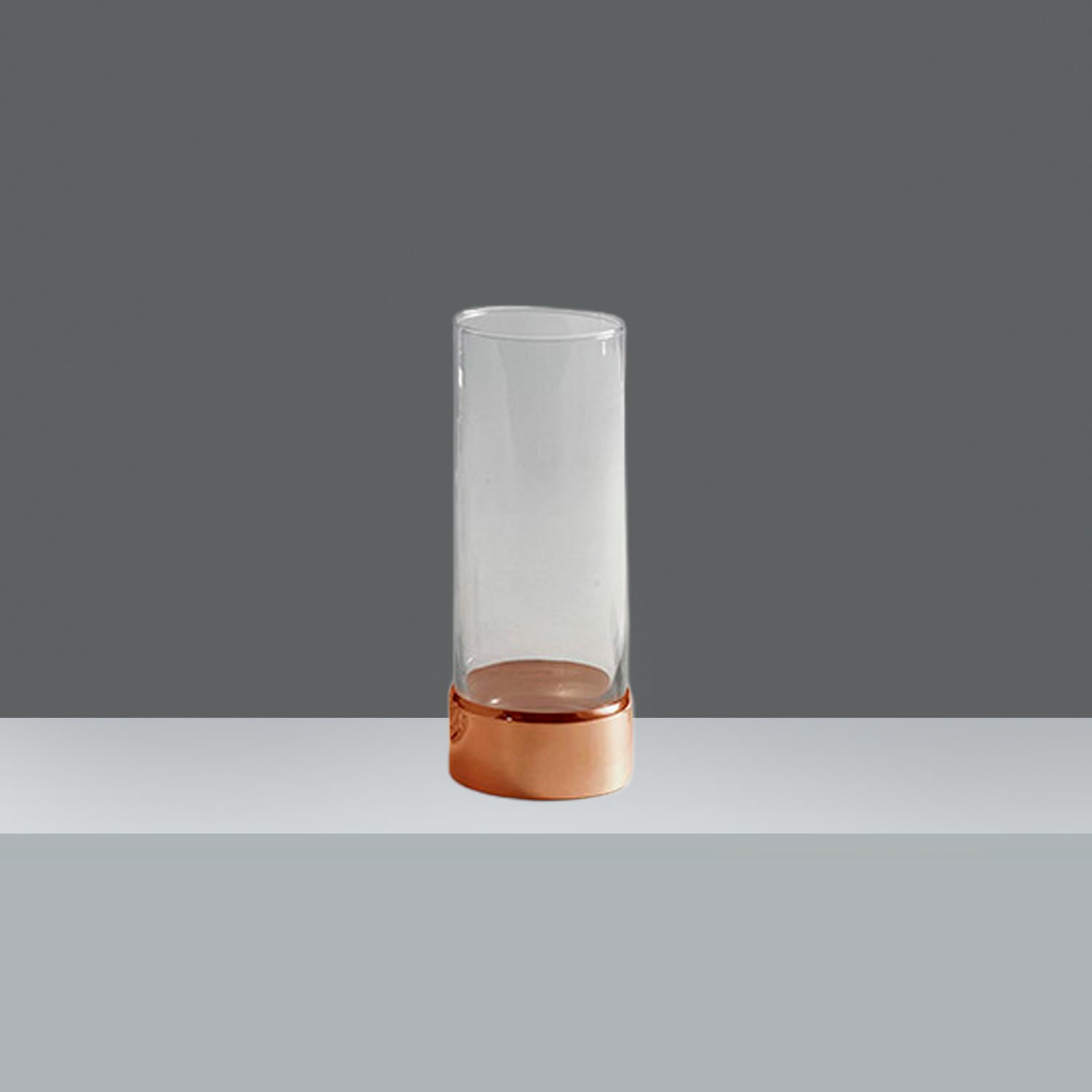 VASO DE TRAGO LARGO CON BASE  h. 17.5cm