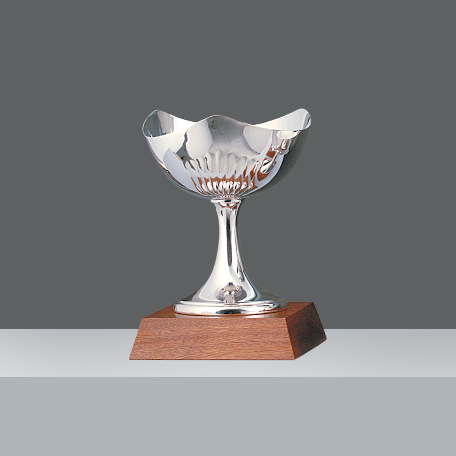 COPA JAPON CINC. Nº6  h.28cm