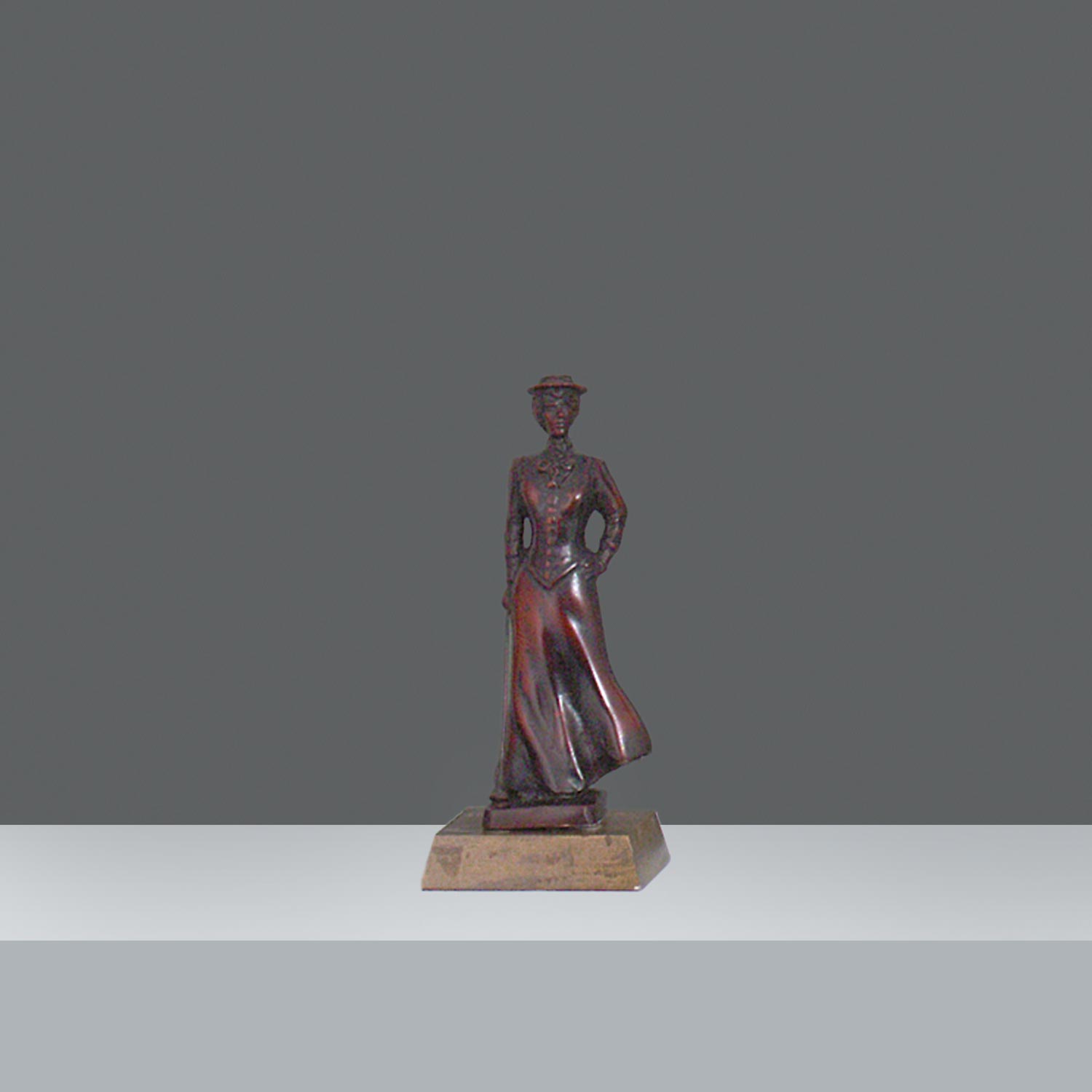 FIGURA GOLF DAMA Nº1 h.22cm