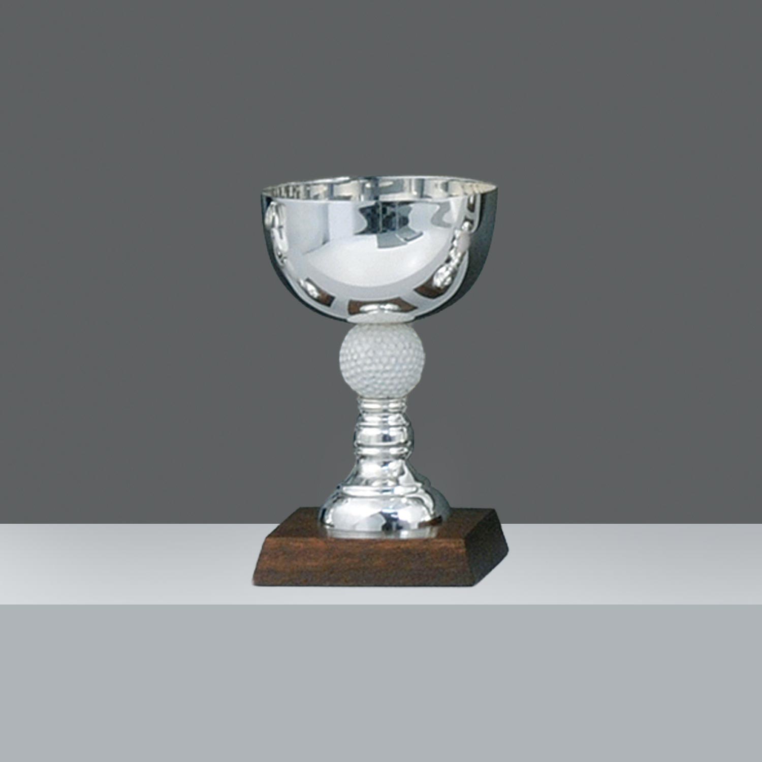 COPA SCOTCH LISA CON PELOTA S/ASAS Nº5 h.18.5cm