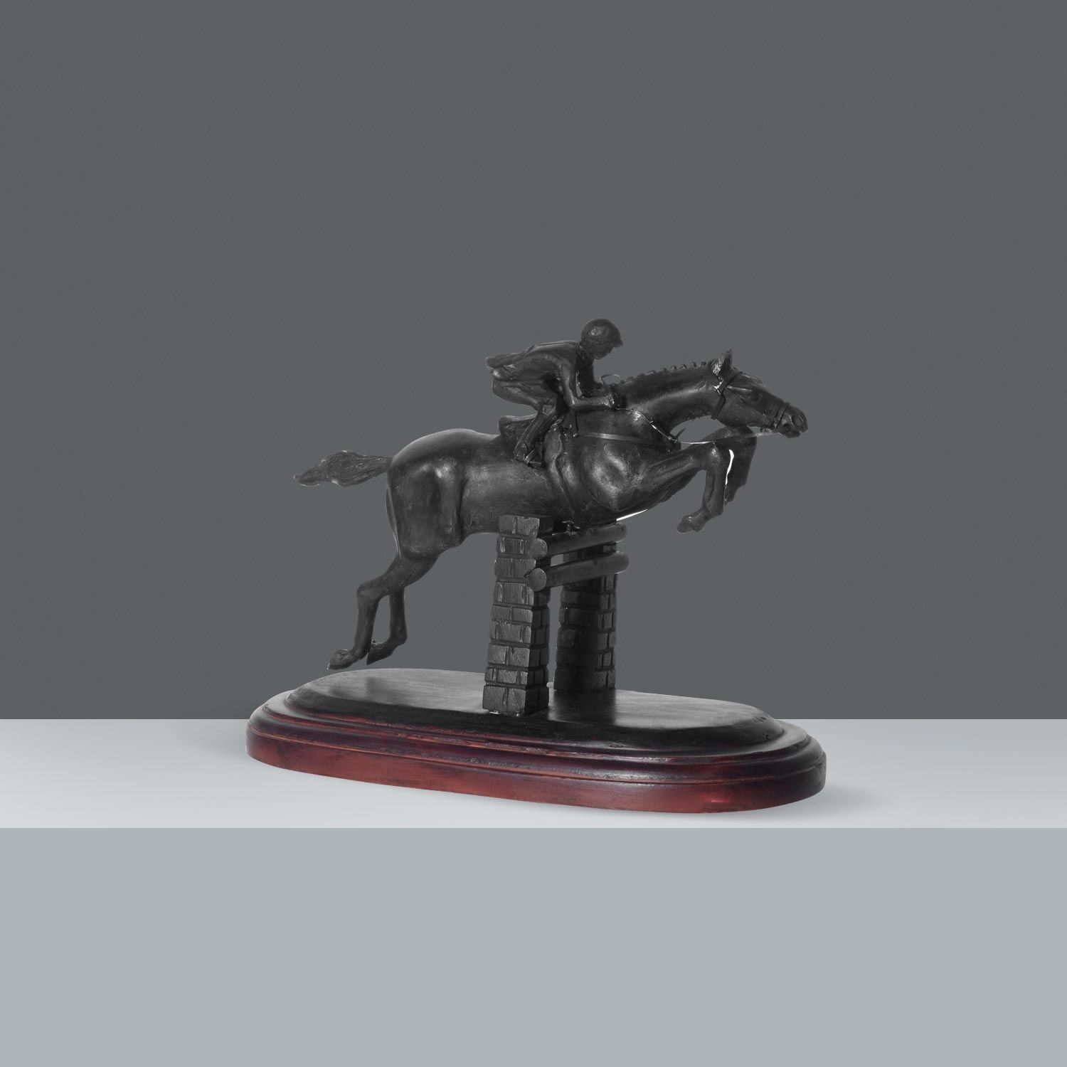 ESTATUILLA SALTO CABALLO Y JINETE