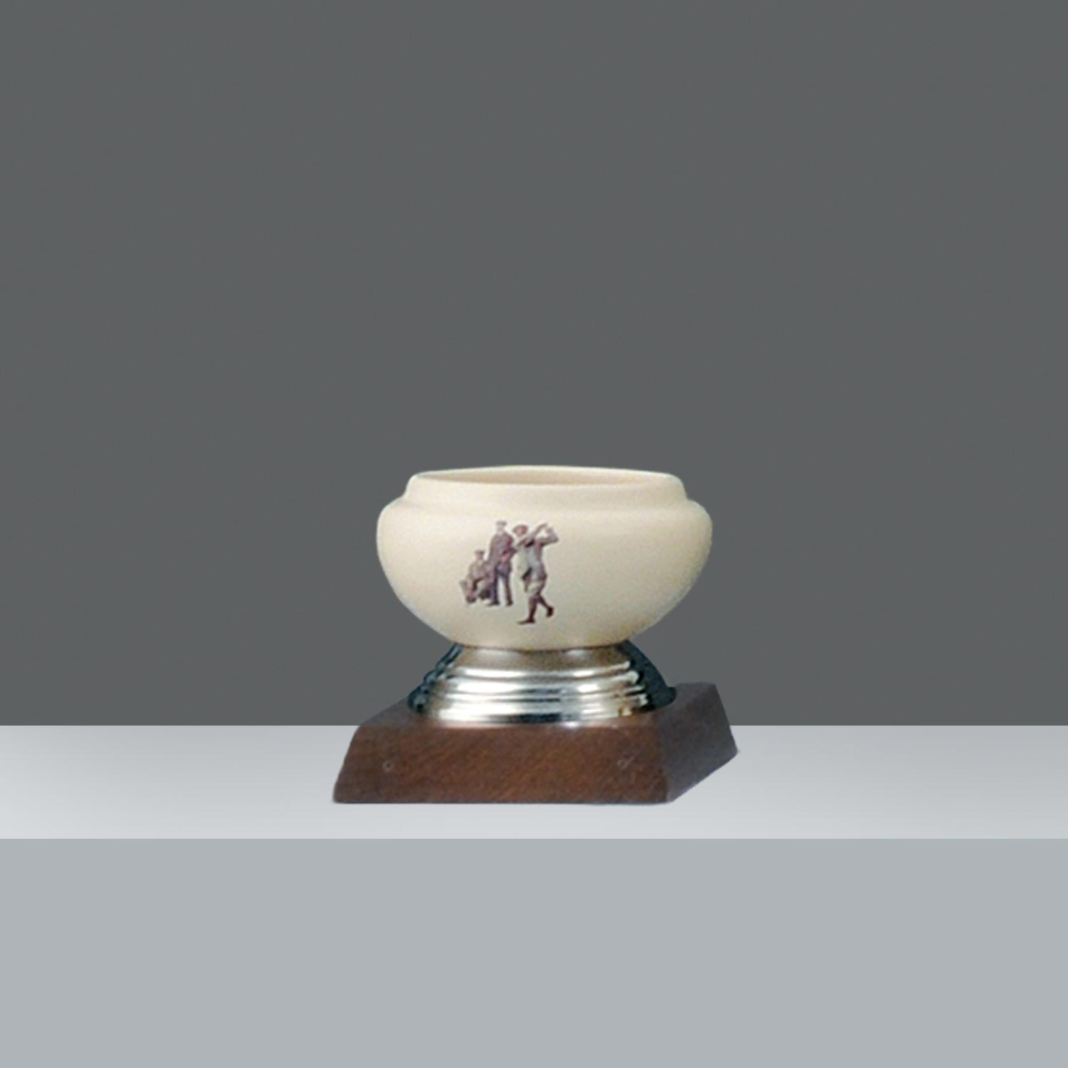 COPON JUGADORES ANTIGUOS CERAMICA PIE BAJO Nº2  h. 10 cm