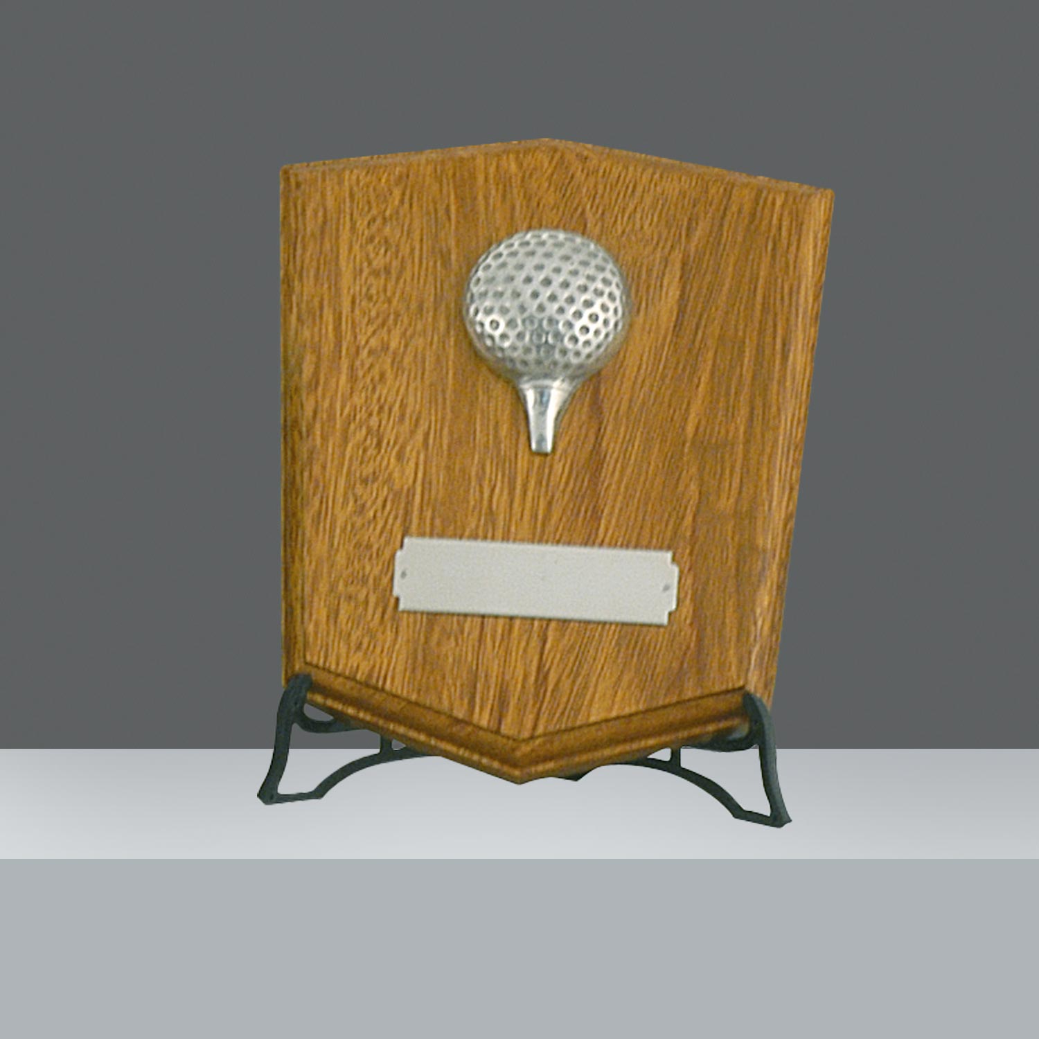 PLAQUETA MADERA LUSTRADA CON APLIQUE PELOTA DE GOLF  h. 25 cm