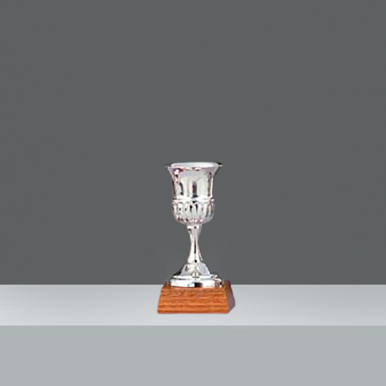 COPA EMBASSY CINC. Nº1 h.14cm