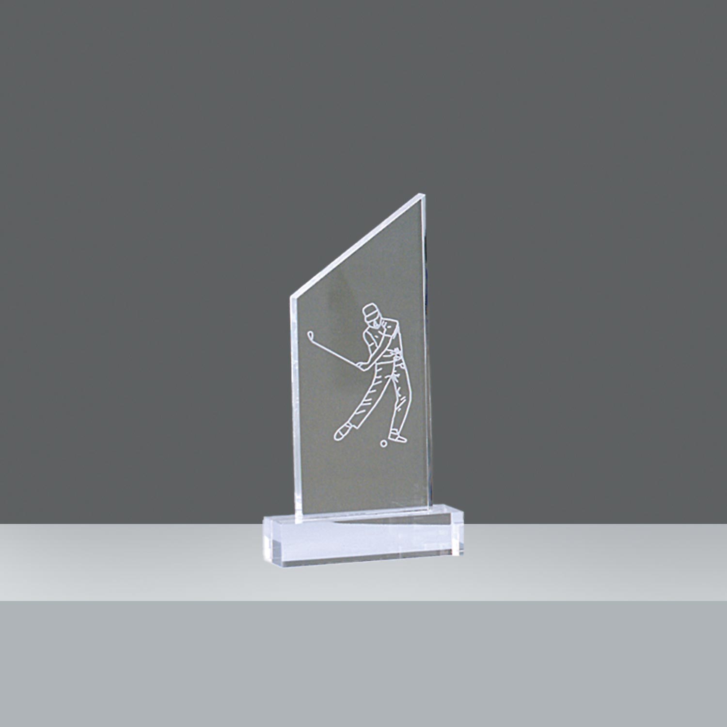 ACRILICO OBLICUO  Nro 3 CON GOLFISTA  h. 26 cm