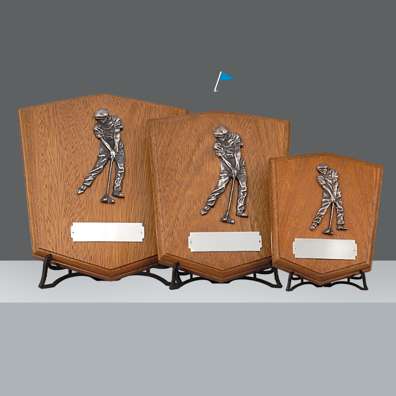 PLAQUETA CON GOLFISTA DE PELTRE 25 cm