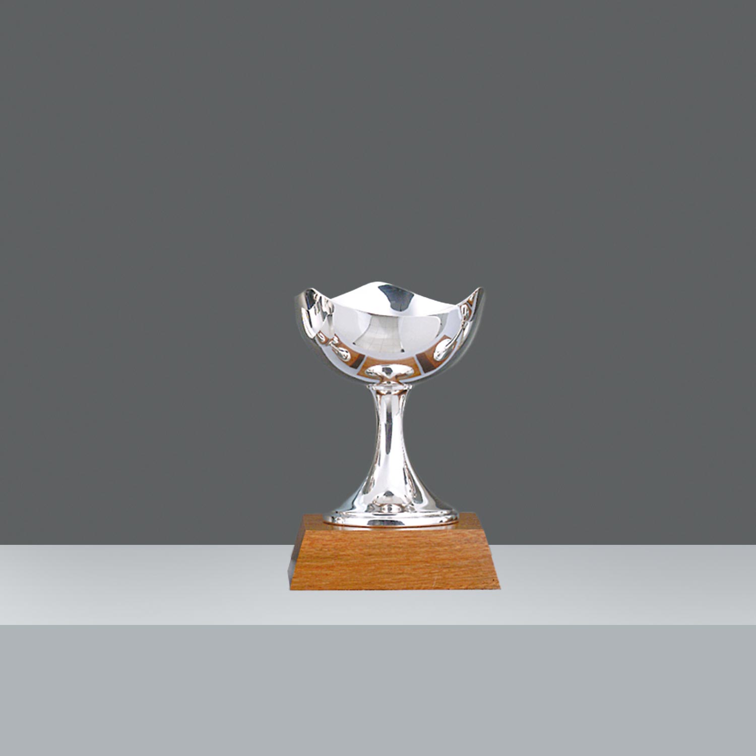 COPA JAPON LISA Nº5 h.24.8cm