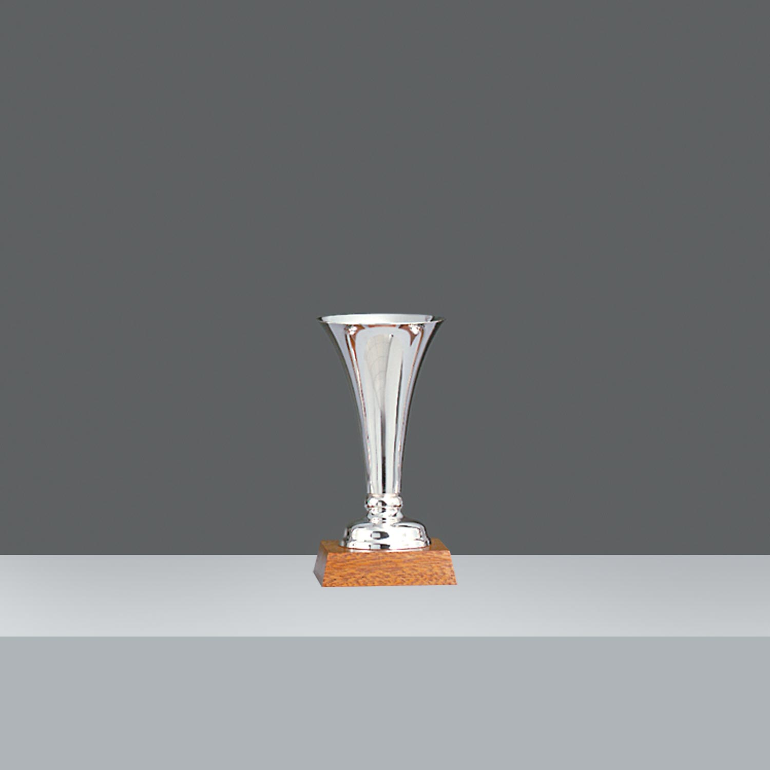 COPA DAKAR Nº4 h.17.5cm