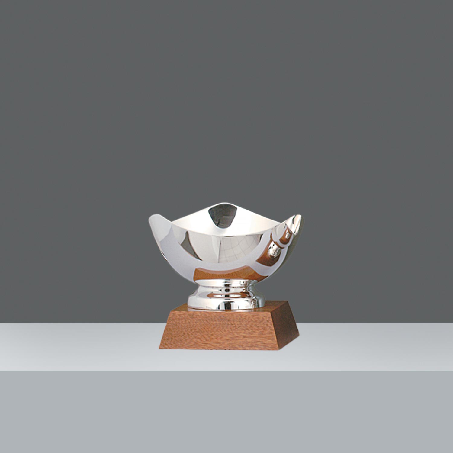 COPA ROLLER LISA Nº6 h.16.5cm