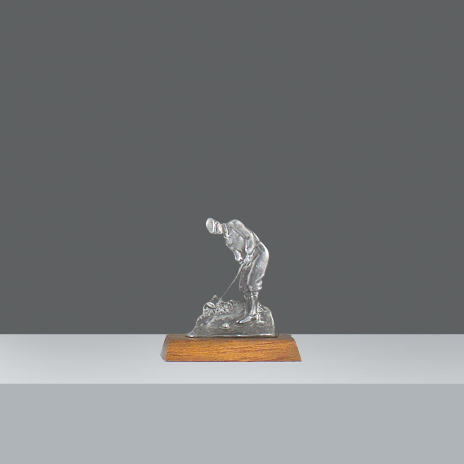 FIGURA GOLFISTA HOMBRE PELTRE h.14.5