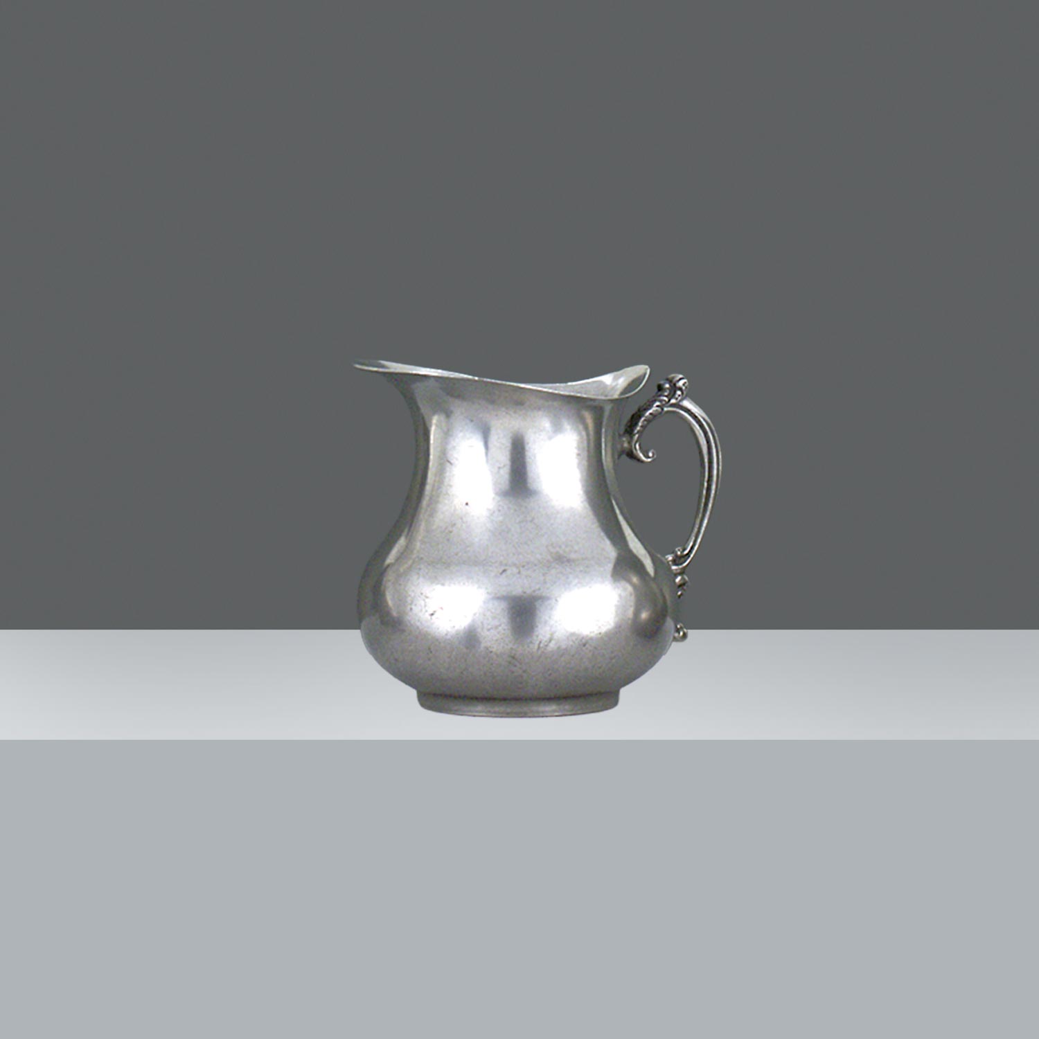 JARRA 2000 Nº2 LISA DE PELTRE 1,5L.