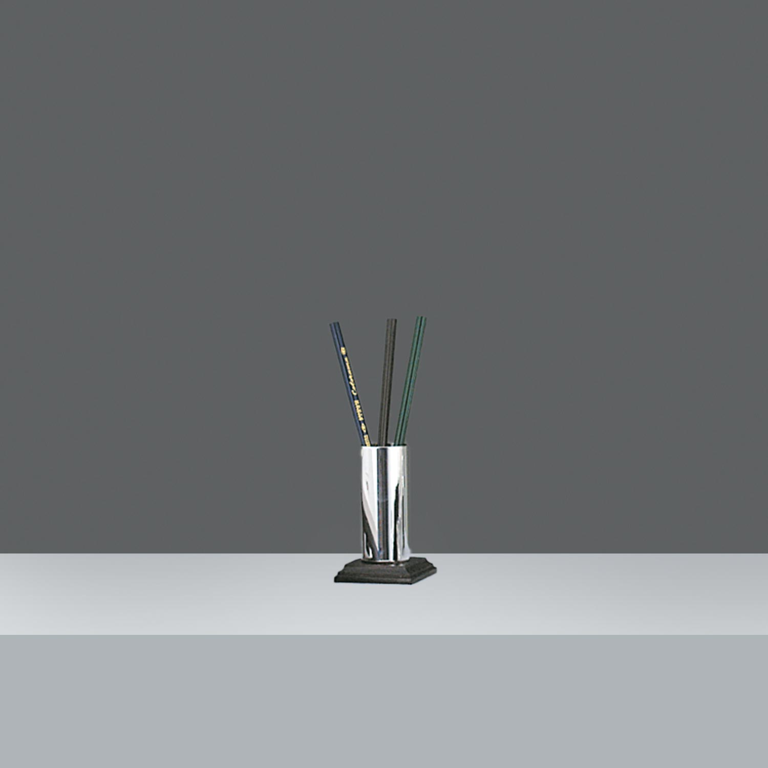 PORTA LAPIZ C/MADERA h.9.5cm