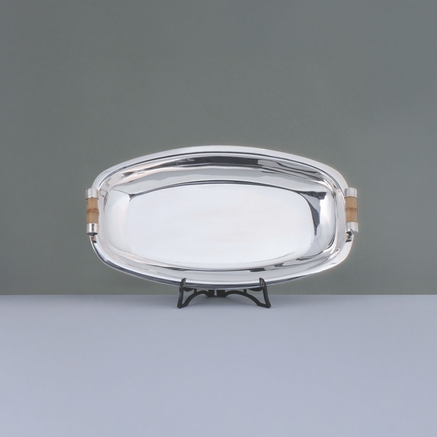 BANDEJA DE CAÑA OVAL 46x26cm