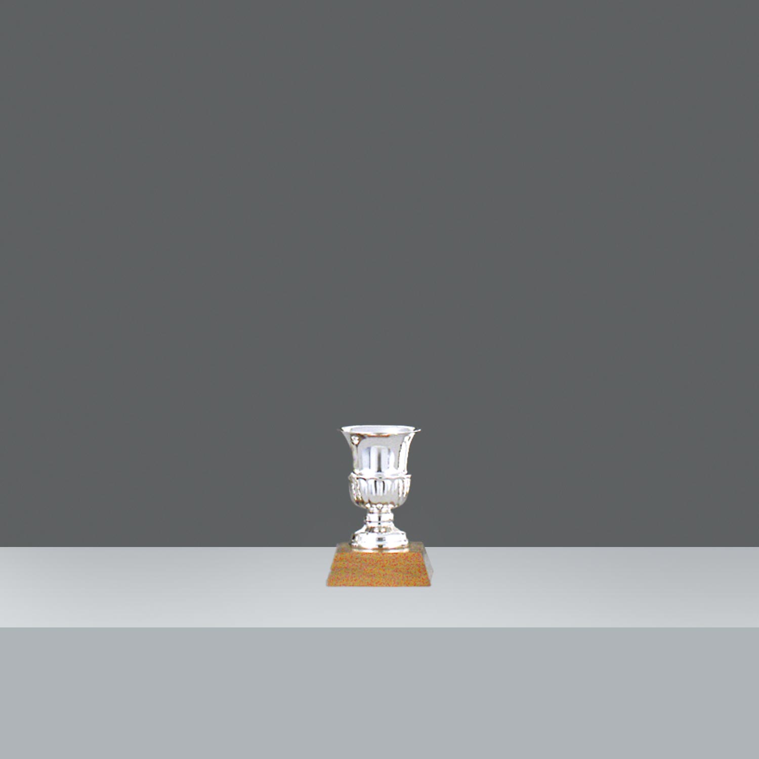 COPA AMBASSADOR CINC. Nº1  h.9.8cm