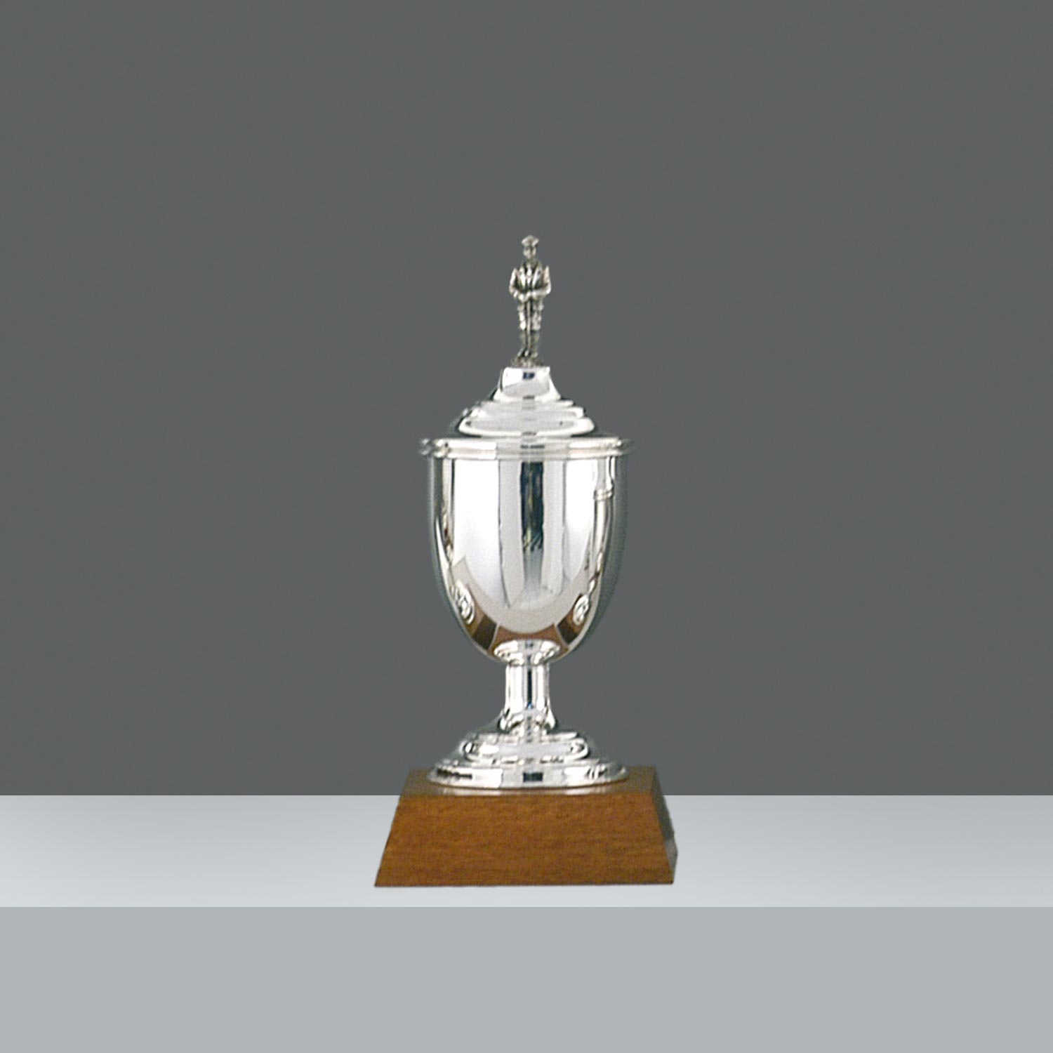 COPA OLIVOS SIN ASAS CON APLIQUE Nº2 h.35cm