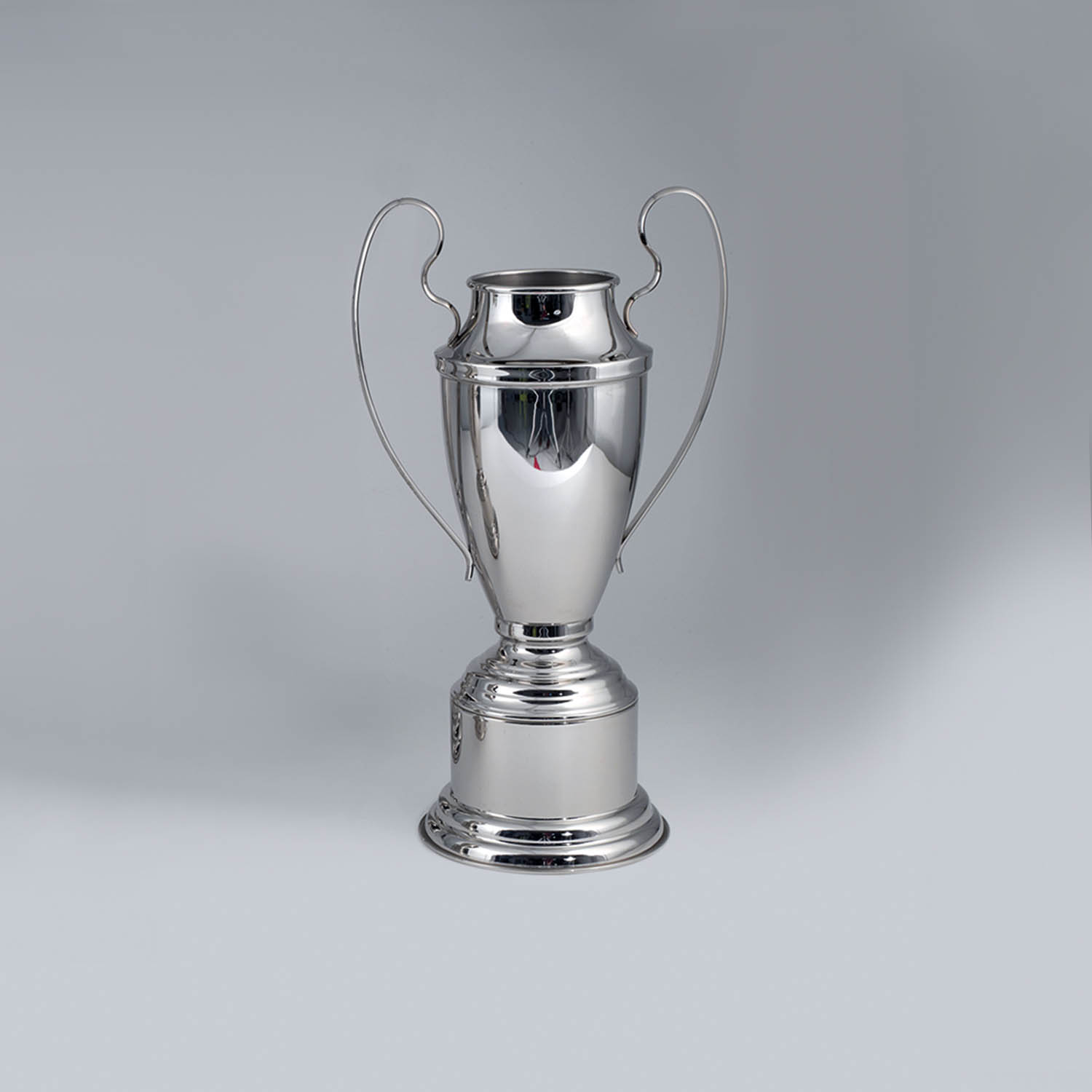 COPA LIPTON N°2 CON ASAS Y CON BASE, H 49 cm