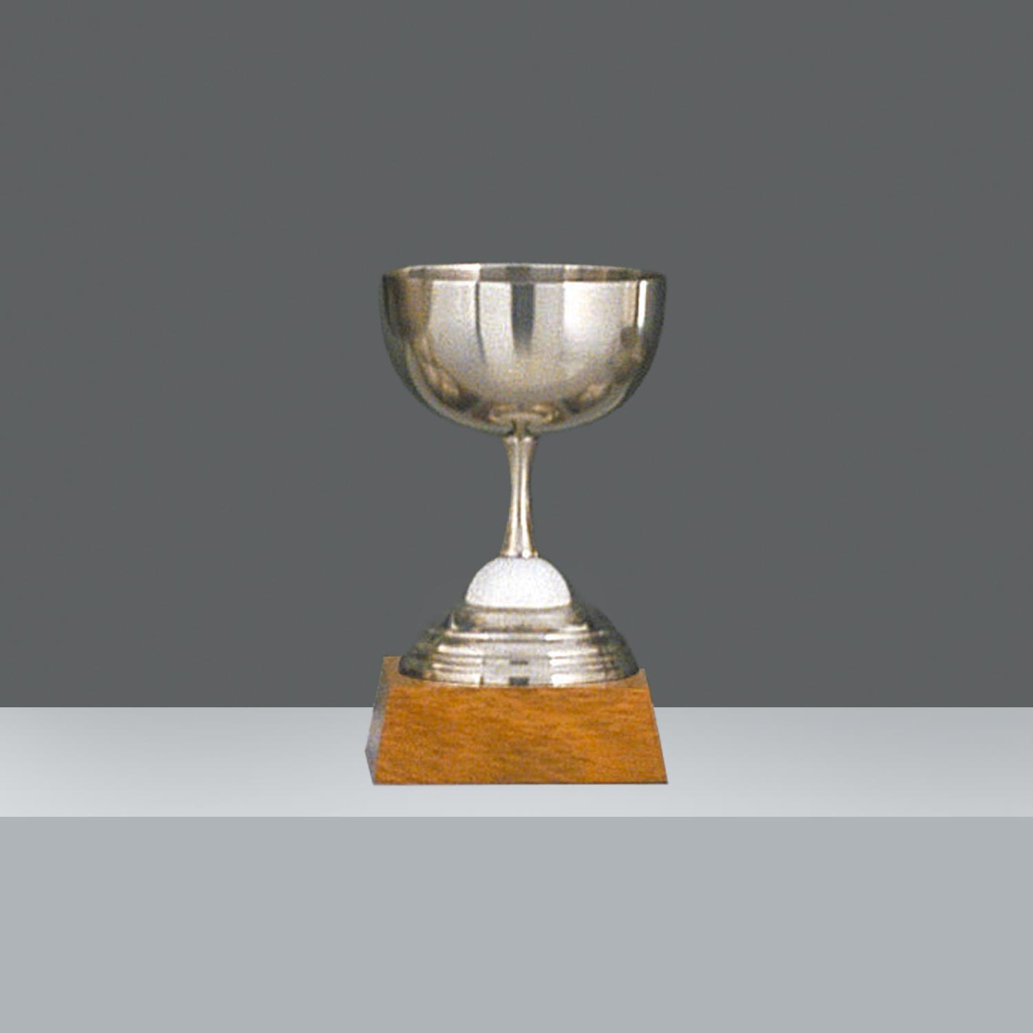 COPA SCOTCH C/ PELOTA CERAMICA - OLD SILVER h. 19 cm
