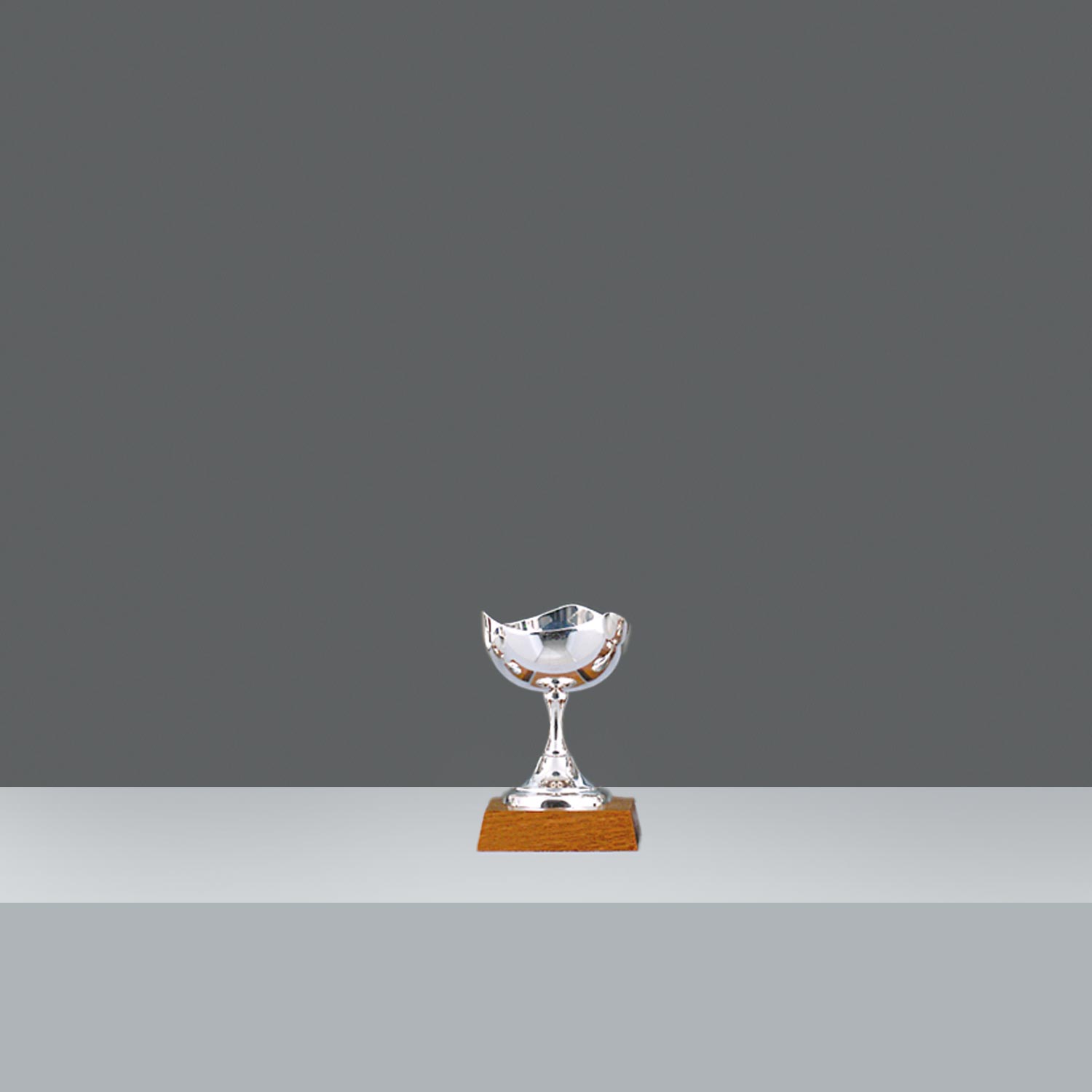 COPA JAPON LISA Nº2 h.14.4cm