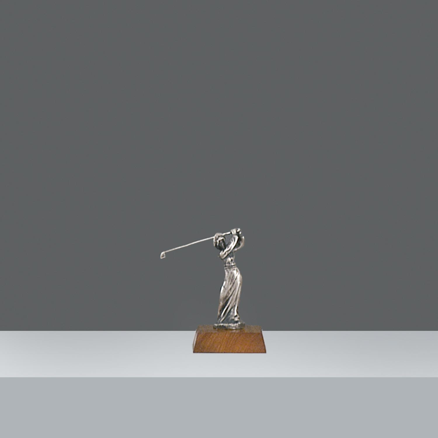 FIGURA GOLFISTA MUJER DRIVE PELTRE h.13.5cm
