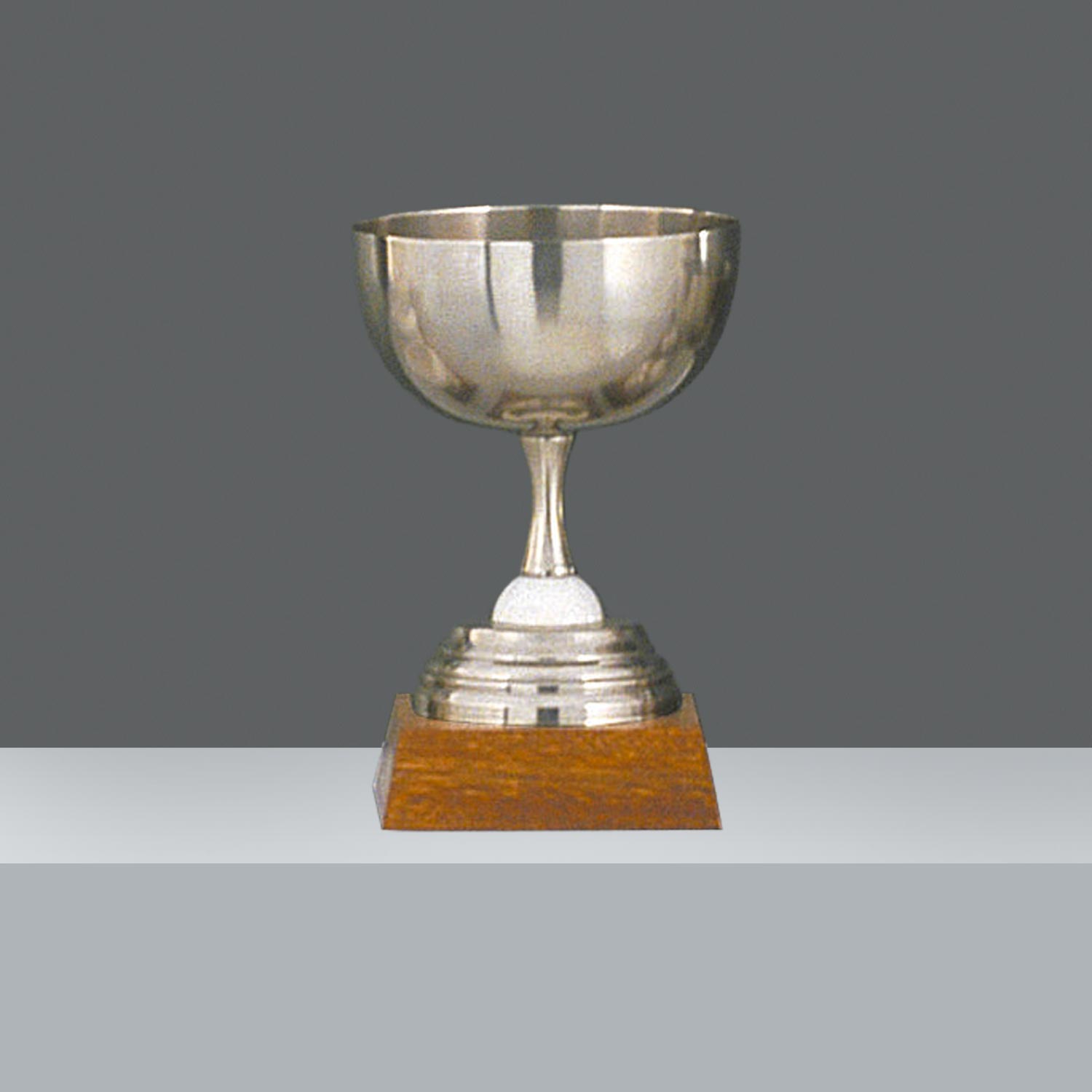 COPA SCOTCH C/ PELOTA CERAMICA - OLD SILVER  h. 21 cm