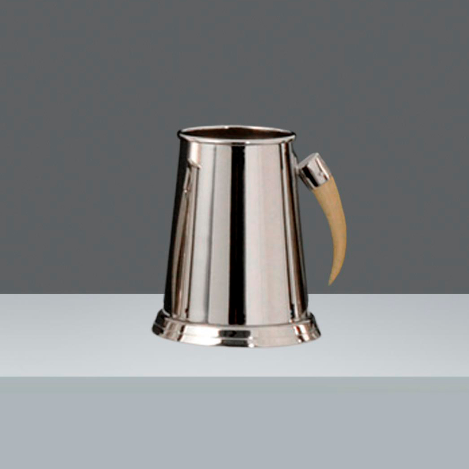 JARRO ALEMÁN LISO Nº3 CON CUERNO BLANCO h.15cm