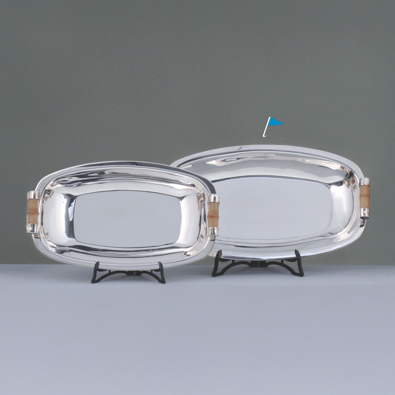 BANDEJA DE CAÑA OVAL 40x24cm