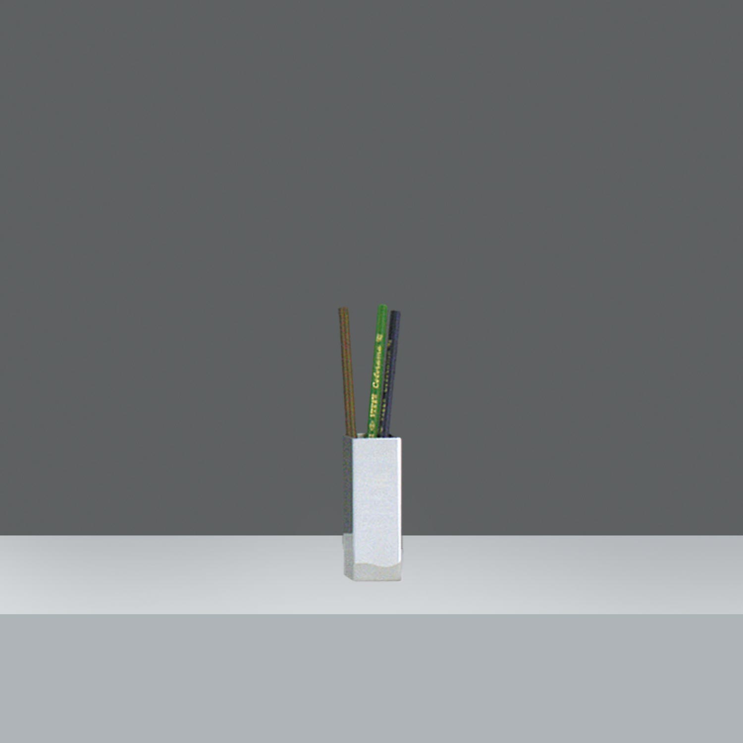 LAPICERO 3 x 3 x 8cm