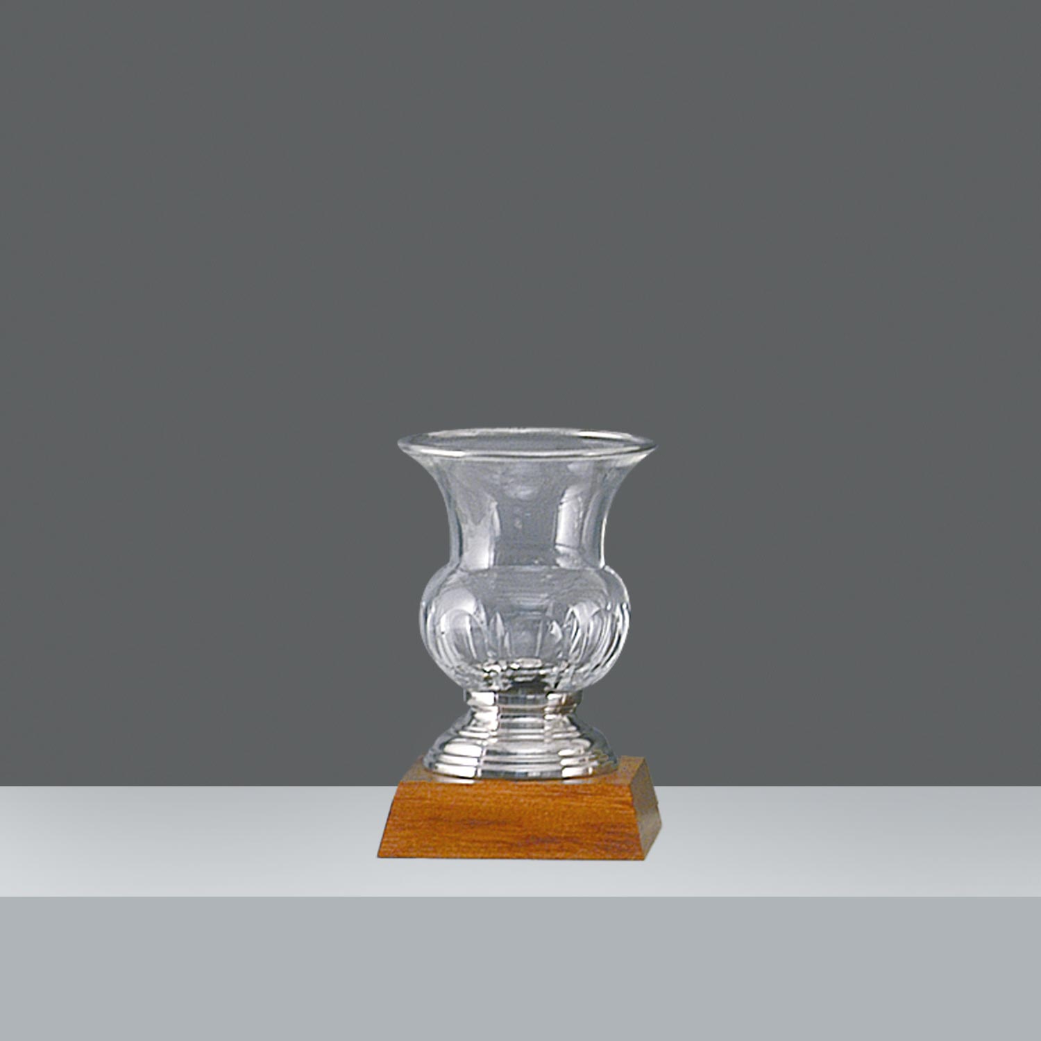 BALDE CRISTAL TALLADO Nº 1 h.20cm