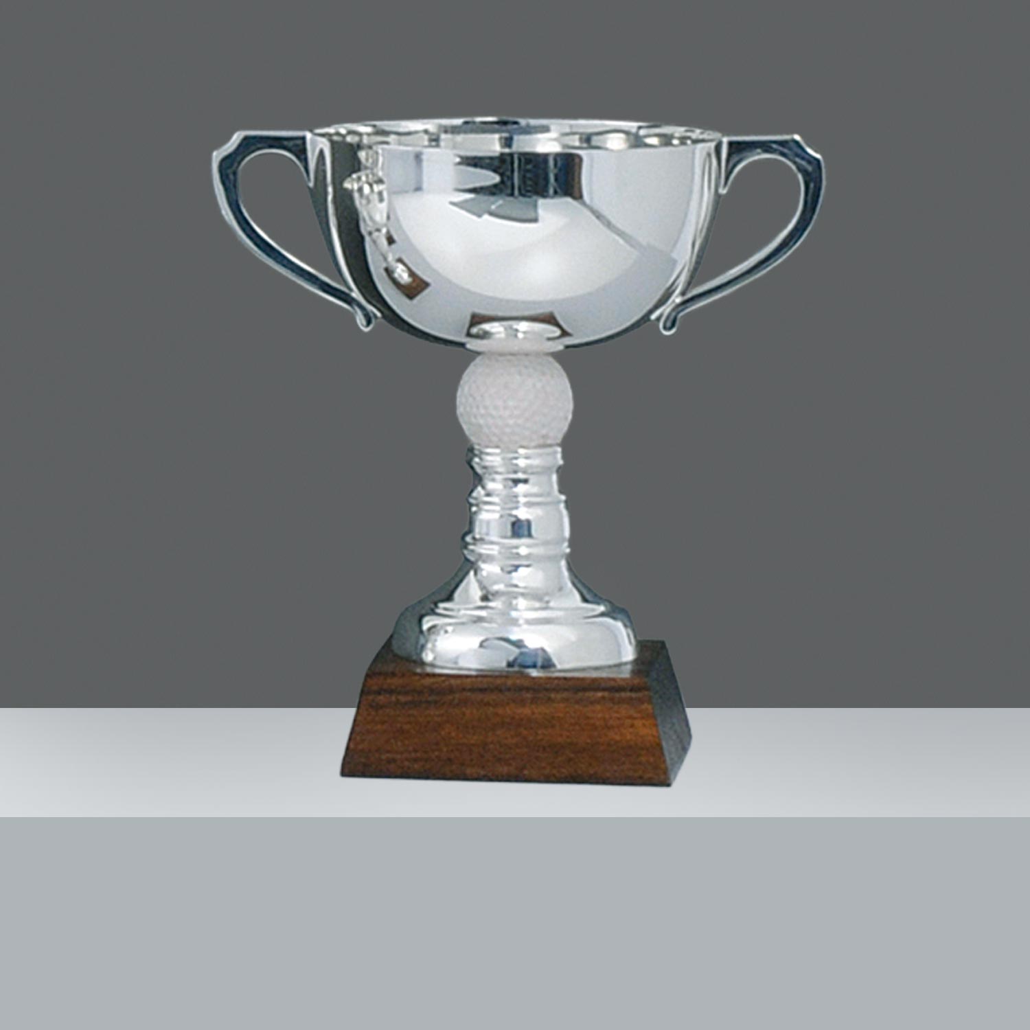 COPA SCOTCH LISA CON PELOTA C/ASAS Nº6 h.21.5cm