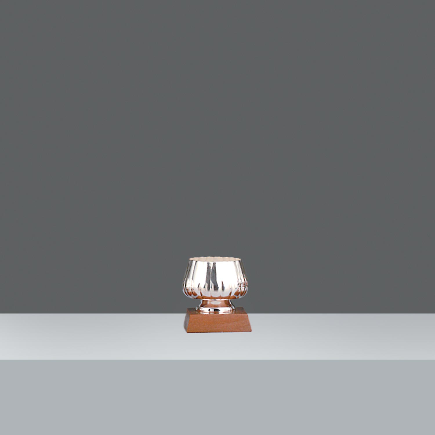 COPA MIXTA CINCELADA Nº2 h.8.2cm