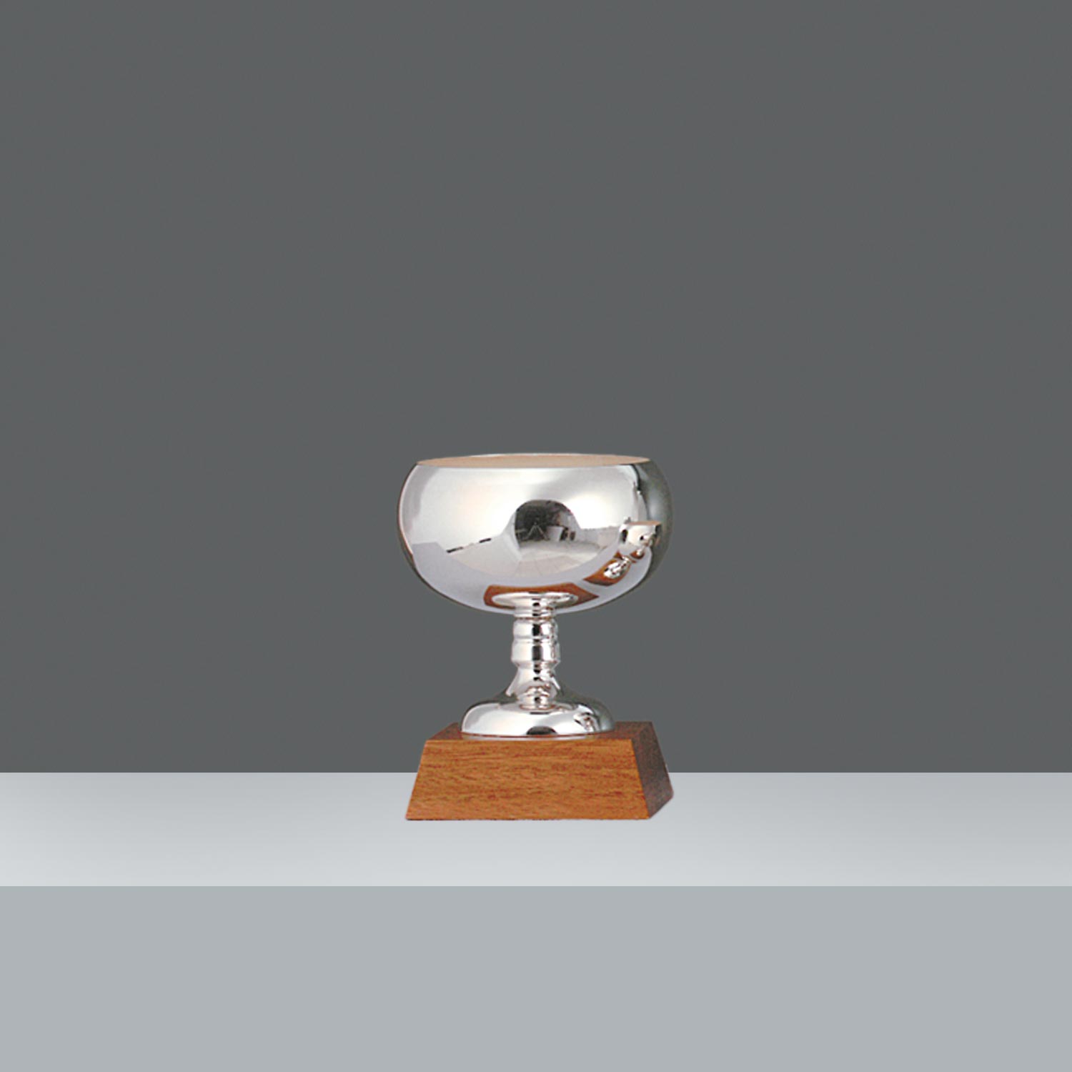 COPA MUNDO LISA Nº4 h.14cm