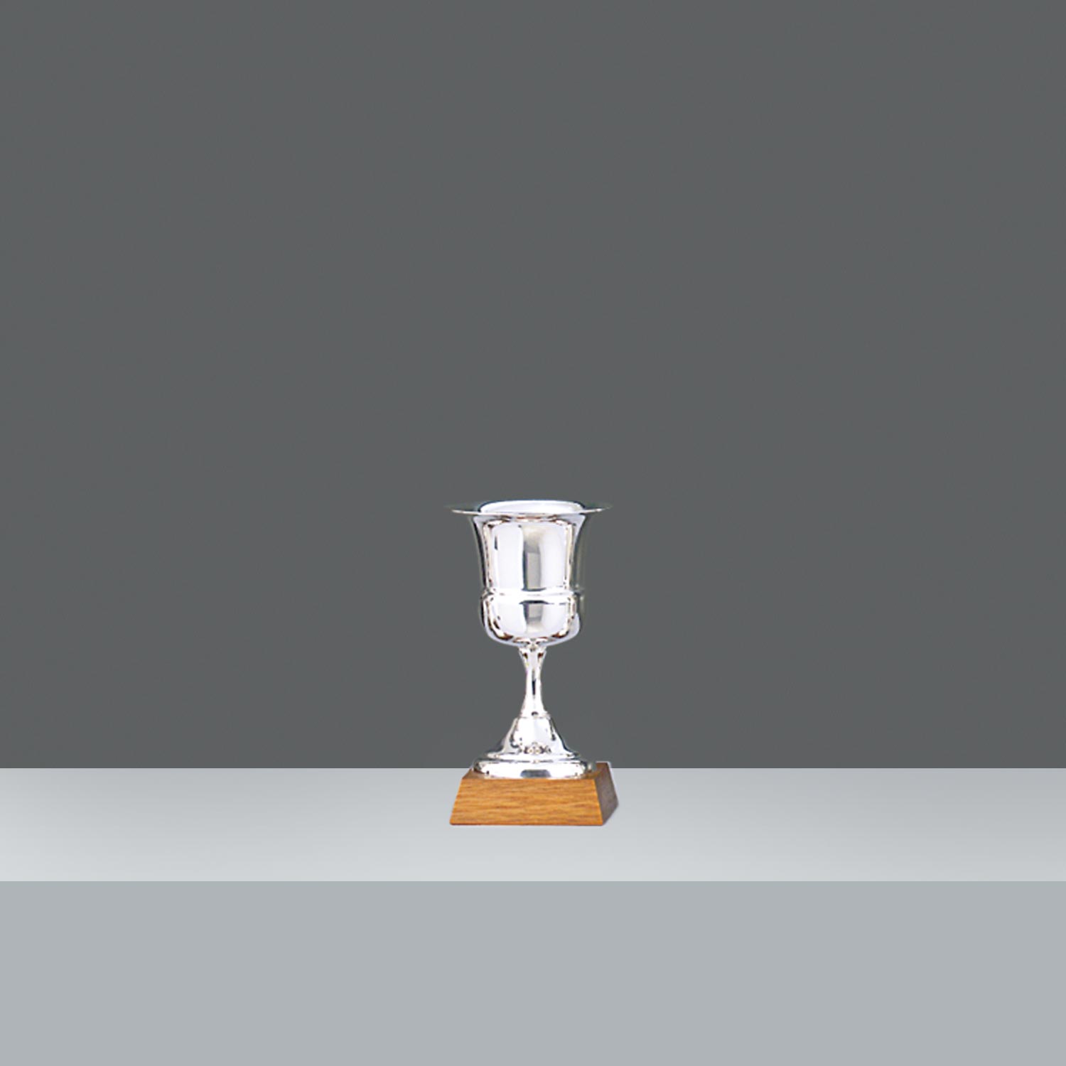 COPA EMBASSY LISA Nº2 h.16.3cm