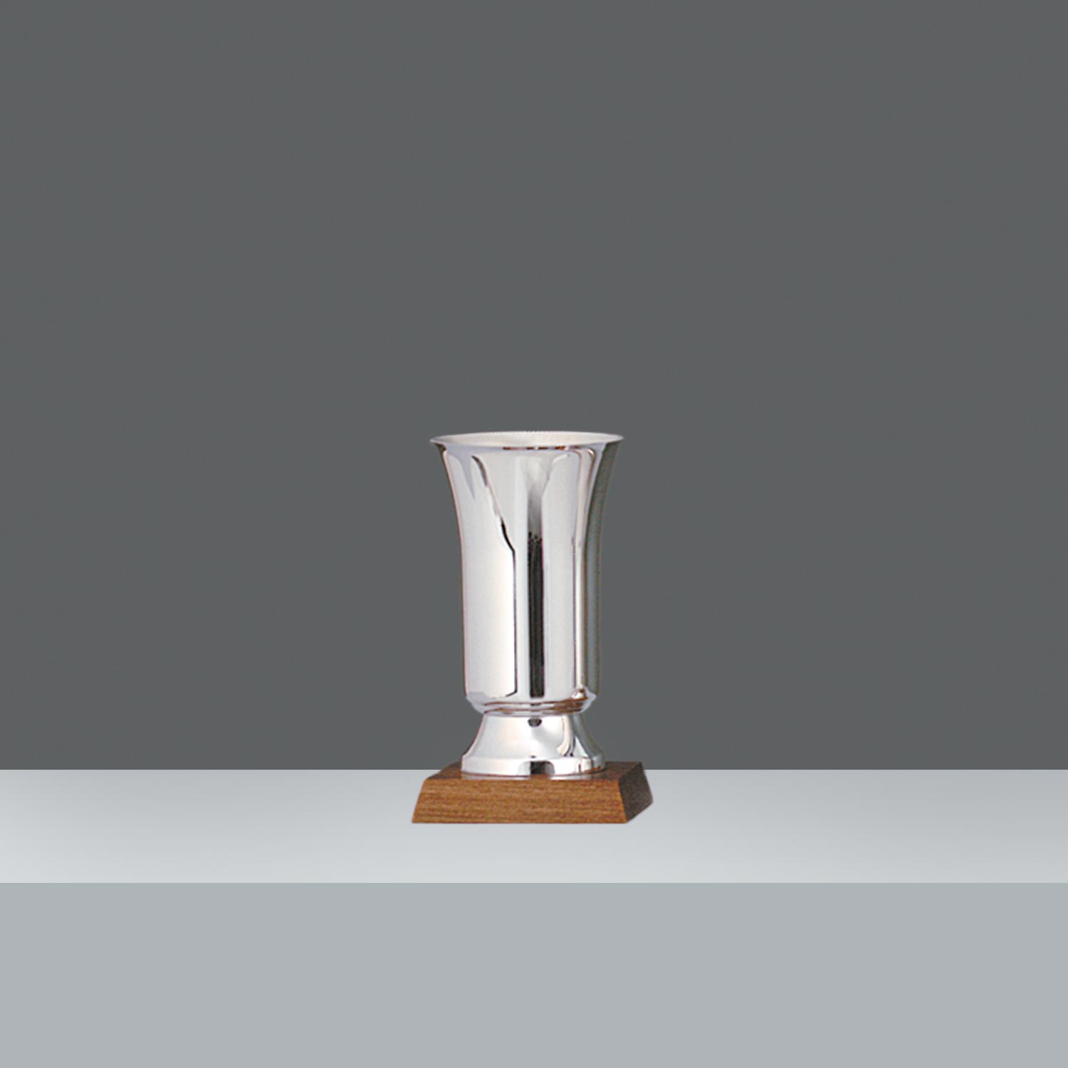 COPA NOVA LISA Nº5 h.18.5cm