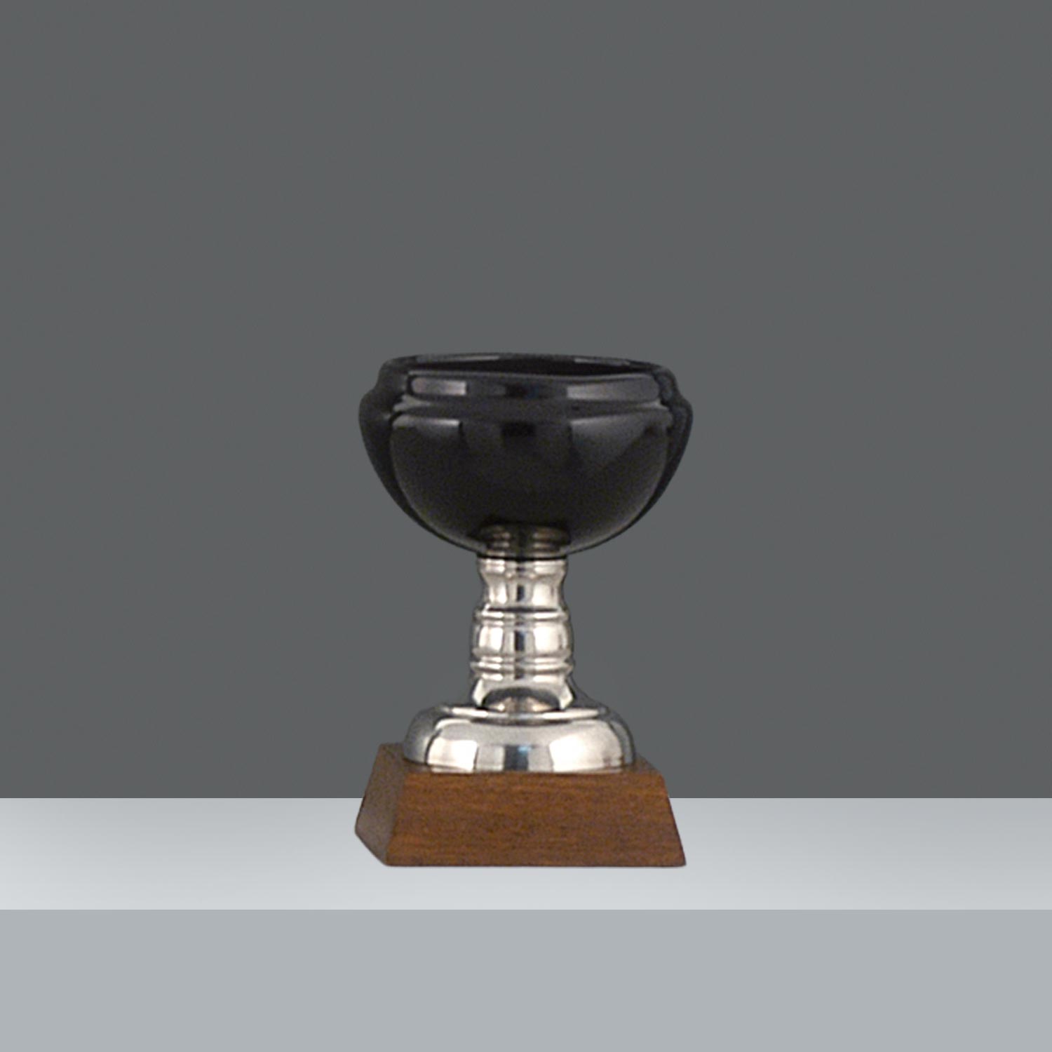 COPON CERAMICA PIE SCOTCH NEGRO Nº3  h.16cm