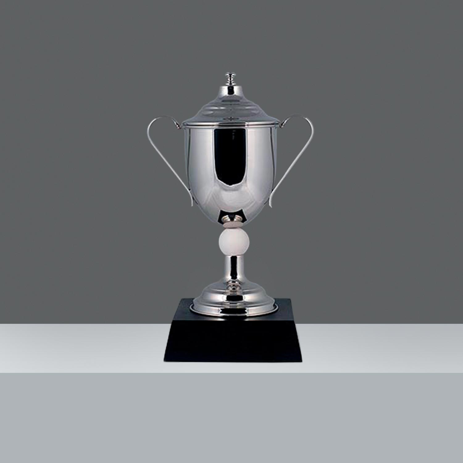 COPA OLIVOS Nº3 h 31cm CON PELOTA POLO
